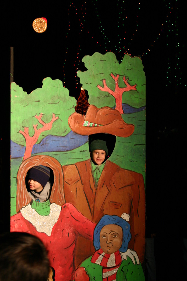 2005/12 December/Trail of Lights/640x480_IMG_4533.JPG